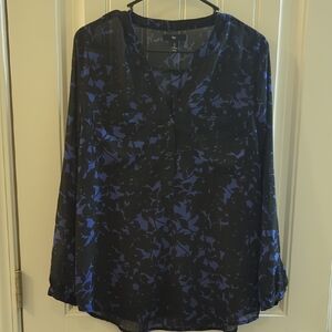 ⭐5/$25-GAP Black and Blue Patterned Blouse